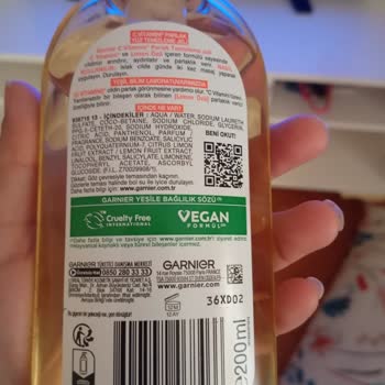 Garnier Jel Sivilce Yaptı