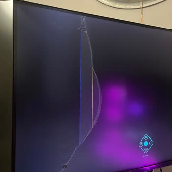 Samsung Kusurlu Ürün Gönderimi (32 İnç Monitör)