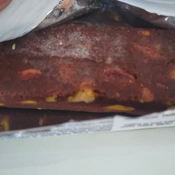 Fellas Antep Fıstıklı Kakaolu Bar Küflü Çıktı.