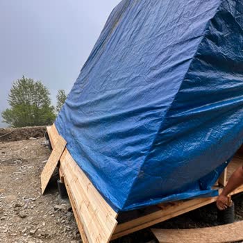 Emin Yapı Malzemeleri (Geyve) "Emin Yapı" Firma Sahibi "E**** M****" Bungalov Yapımı