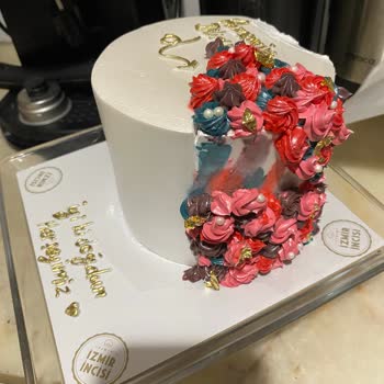 İzmir Fırın İncisi Üçkuyular Şubesi Pasta Mağduriyeti