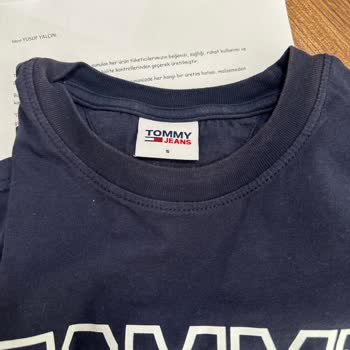 Tommy Hilfiger Tshirt Renk Şikayeti Mağduriyet