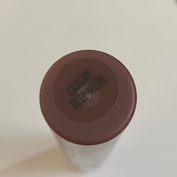 Разочарование дефектным продуктом: Помада Nyx Lingerie XXL