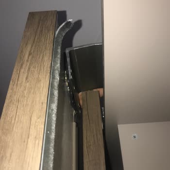 Enza Home Sürgülü Dolap Sorunu