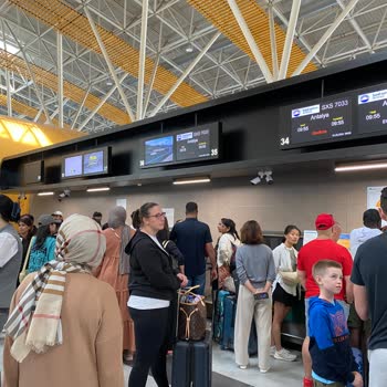 Sunexpress Flight Delayed 13 Hours 45 Minutes - Seeking Compensation for Lost Hotel Reservation