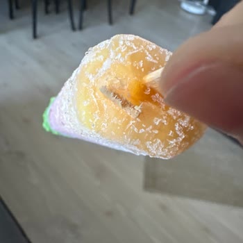 Algida Dondurmanın İçinden Çıkan Tahta Parçası