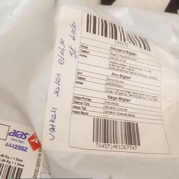 Begüm Mayda Boutique Elbisenin Hatalı Ve Söylenenden Farklı Gelmesi
