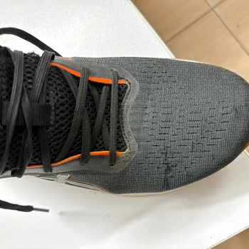 ASICS Ayakkabı Kalitesi Ve Müşteri Hizmeti Sorunu