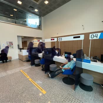 Yapı Kredi Bankası Şubede Uzun Bekleme Süreleri Ve Düzensiz Hizmet