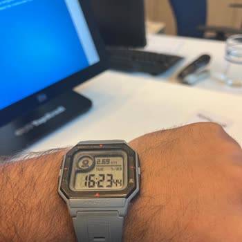 Yapı Kredi Bankası Şubede Uzun Bekleme Süreleri Ve Düzensiz Hizmet