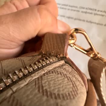 Benetton Marka Kol Çanta Askı Yeri Kopması