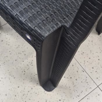 A101 Sandalyeleri Çürük Paranızı Sokağa Atın Daha Mantıklı