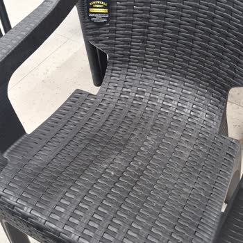 A101 Sandalyeleri Çürük Paranızı Sokağa Atın Daha Mantıklı