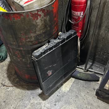 Uğurcan Karoser Bozuk Araç Teslim Edip Telefonlara Cevap Vermiyor