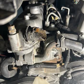 Uğurcan Karoser Bozuk Araç Teslim Edip Telefonlara Cevap Vermiyor