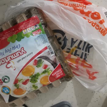 Migros Hemen'den Gelen Kırık Yumurtalar Ve İlgisizlik
