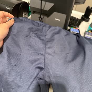Koton Ve Çalışan Mağaza Müdürünün Bu Kumaş Böyle Demesi, Yazık