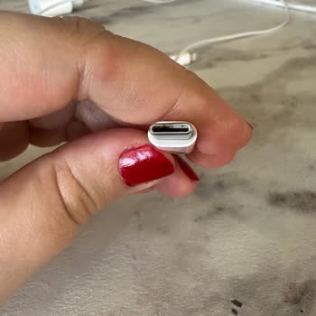 İPhone Kablo Ve Adaptör Yanma Sorunu