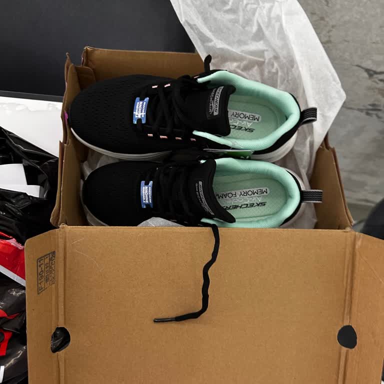 Boyner Yanlış Ayakkabı Gönderdi