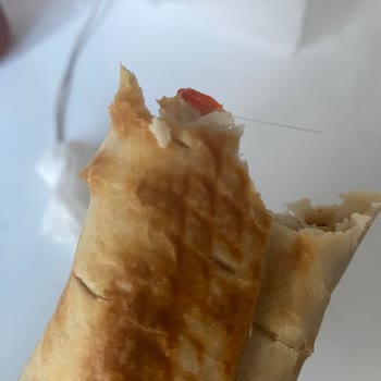 Domino's Pizza Dürümos Pizzadan Kadın Saçı Çıktı