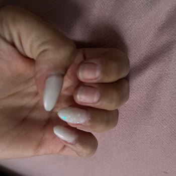 Beauty Seher Ergün Protez Tırnak Şikayeti