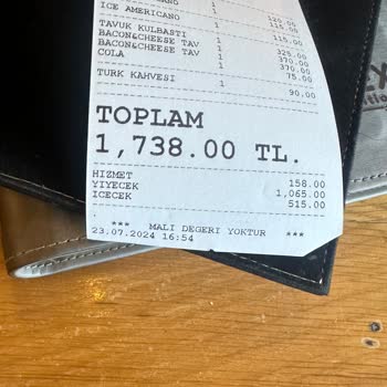 Happy Moons Yasa Dışı Servis Bedeli Alıyor