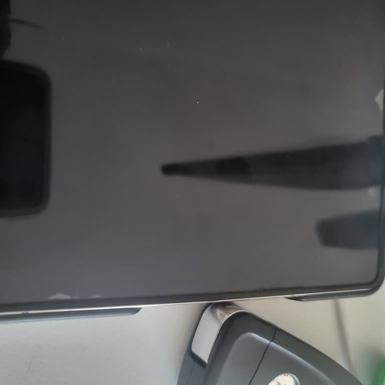 Samsung Z Fold4 Ekran Koruma Filmi Problemi