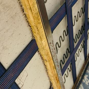 İstikbal Koltuk Takımı Paslı Demirlerden Yapmışlar