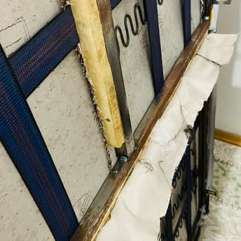 İstikbal Koltuk Takımı Paslı Demirlerden Yapmışlar