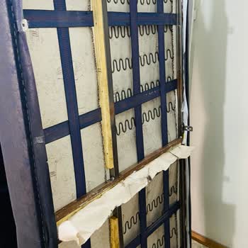 İstikbal Koltuk Takımı Paslı Demirlerden Yapmışlar