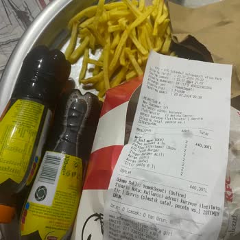 KFC Yanlış Ve Bayat Ürün Gönderimi!