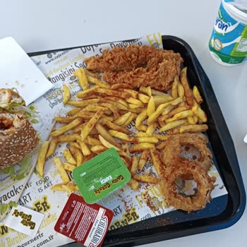 Cajun Corner Patates Kızartmalarınız Bozuk Para Boyutunda Bile Değil Kuru Tatsız