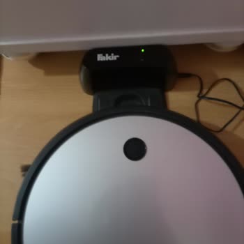 Fakir Ev Aletleri Robot Süpürge Çalışmıyor, Şarjdan Çıkıyor!