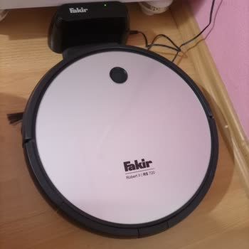 Fakir Ev Aletleri Robot Süpürge Çalışmıyor, Şarjdan Çıkıyor!