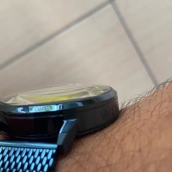 Saat & Saat Satımın Camını Çizdi, Hasarlı Kasa Gönderdi