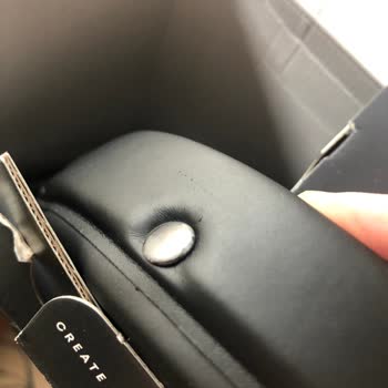 Sesçi Baba Hasarlı Ürünü İade Almıyorlar