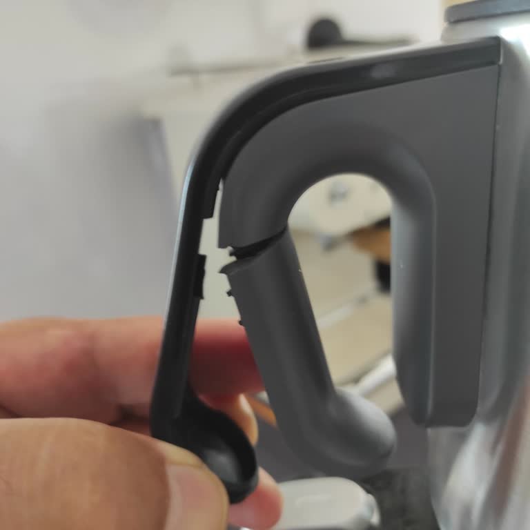 Arzum AR3069 Demlik Sapı Kronik Problem