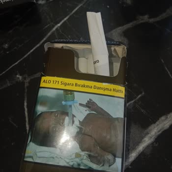 Philip Morris Filtresiz Sigara Çıktı