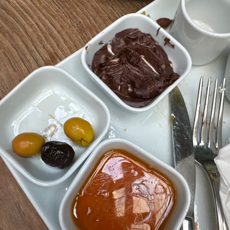 Nevmekan Sahil Kahvaltı Pişmanlığı