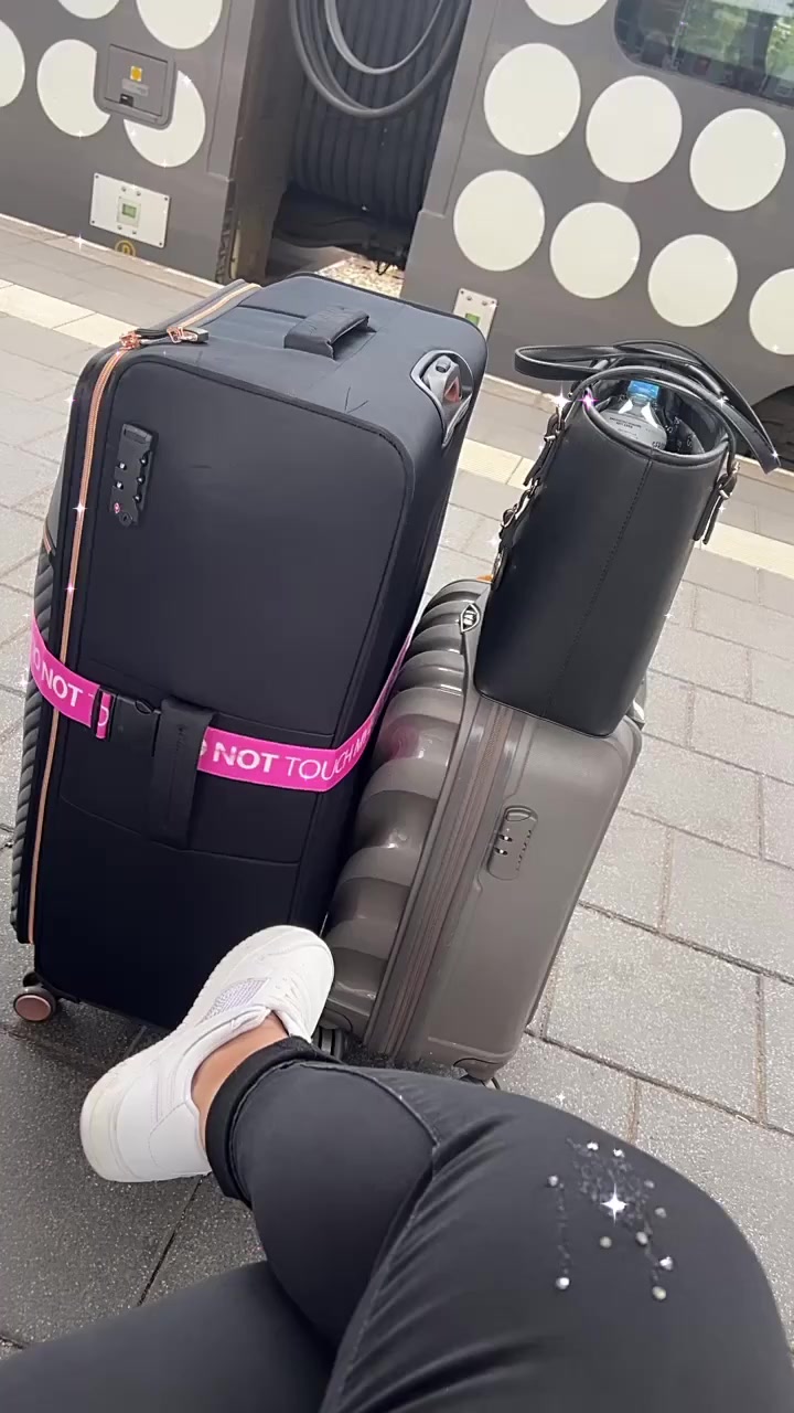 SunExpress Flug Ankara Koffer beschädigt und unbehandelte Beschwerde Videovorschaubild