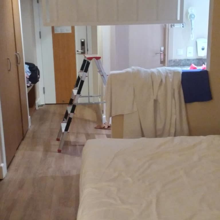 Etstur Kötü Otel Tavsiyesi Ve Problemlerde Yalnız Bırakma