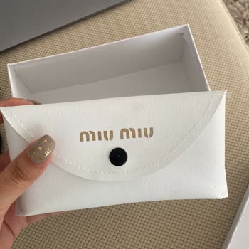 Timeless Sunglasses Gözlük Paylaşıldığı Gibi Değil