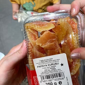 Makro Center Ve Avşarlar Kuruyemiş Böcek