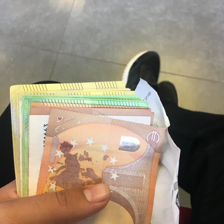 Göç Danışmanlık ve Aracılık Hizmetleri Göç Danışmanlık Görevini Yapmıyor İnsanlarla Alay Ediyorlar