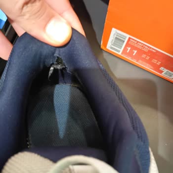 FLO In Street Nike Ayakkabı Hatası Kabul Etmeme Hakkında