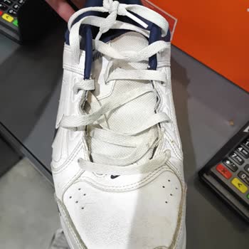 FLO In Street Nike Ayakkabı Hatası Kabul Etmeme Hakkında