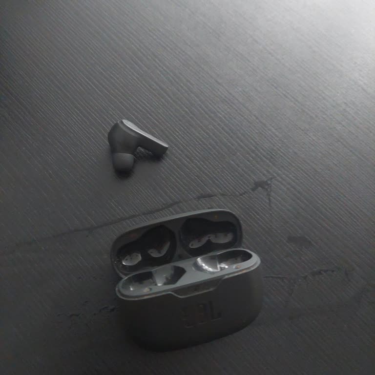 JBL Wave Beam Kulaklık Kayıp