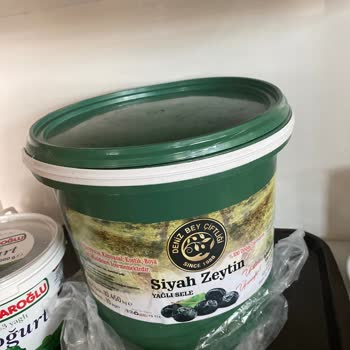 Deniz Ak Çiftliği Zeytinler Yenilmesine İmkan Yok