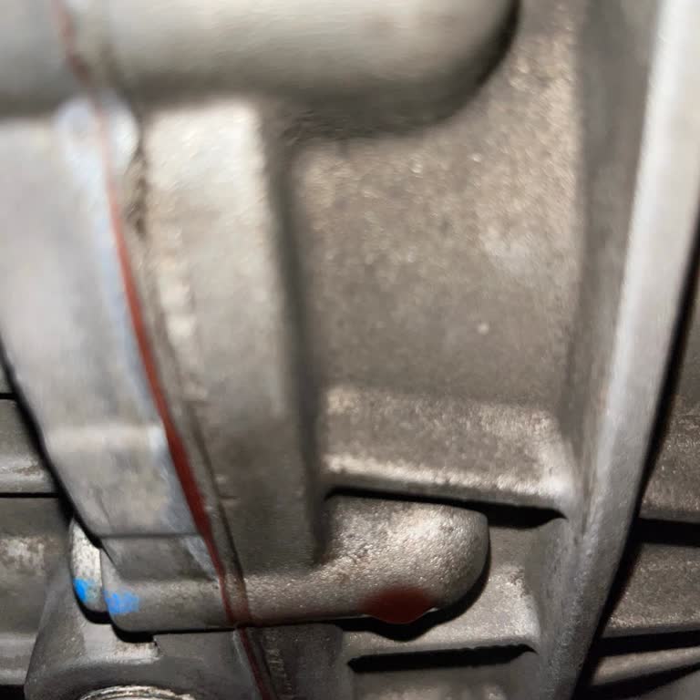 Ford E Transit Yağ Kaçağı