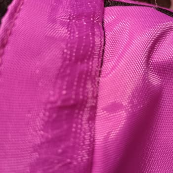 Kaan Yüzme Mad Wave Yüzme Sporcu Çantası Deliniyor.